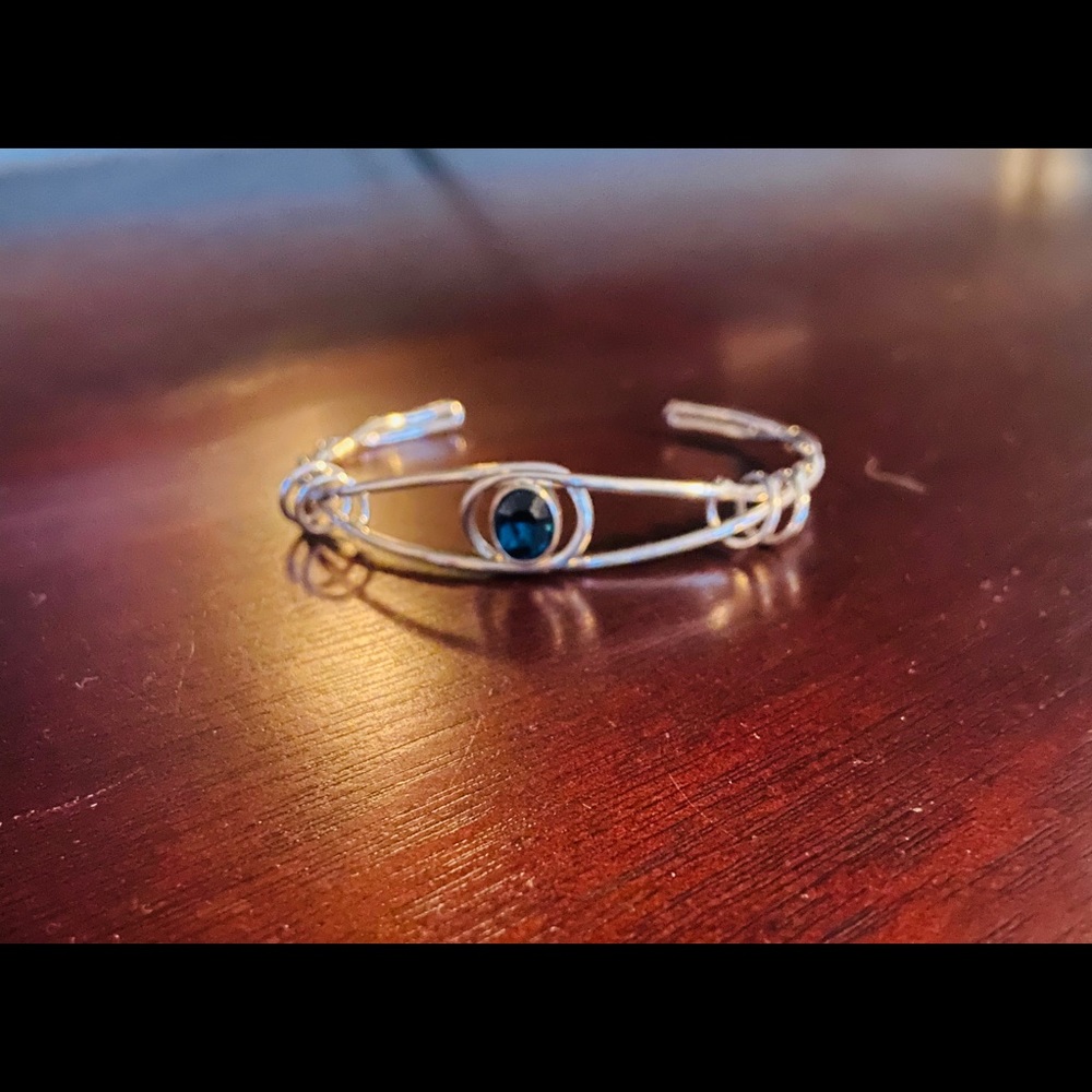 Saphire bangle